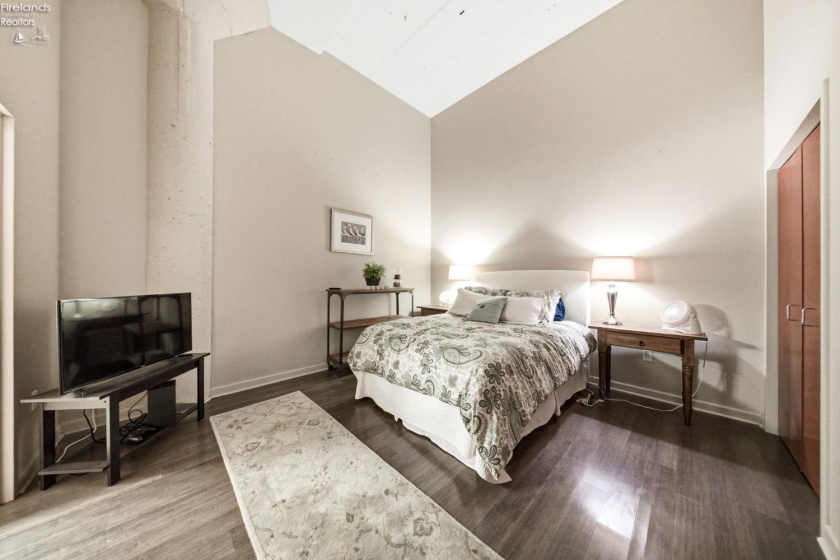 401 Shoreline Drive, Sandusky, 44870, 2 Bedrooms Bedrooms, ,2 BathroomsBathrooms,Residential,For Sale,Shoreline,20260613