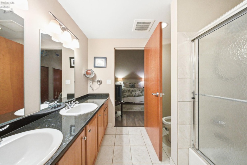 401 Shoreline Drive, Sandusky, 44870, 2 Bedrooms Bedrooms, ,2 BathroomsBathrooms,Residential,For Sale,Shoreline,20260613