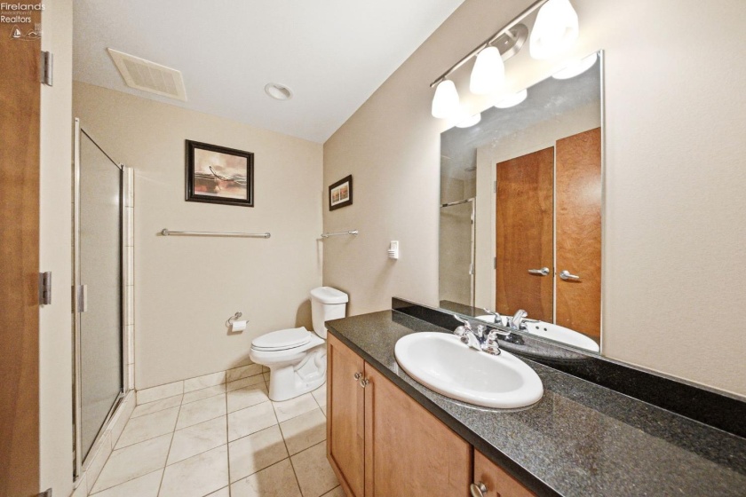 401 Shoreline Drive, Sandusky, 44870, 2 Bedrooms Bedrooms, ,2 BathroomsBathrooms,Residential,For Sale,Shoreline,20260613