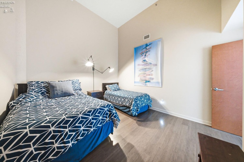 401 Shoreline Drive, Sandusky, 44870, 2 Bedrooms Bedrooms, ,2 BathroomsBathrooms,Residential,For Sale,Shoreline,20260613