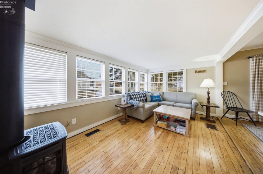 113 Iroquois Trail, Sandusky, 44870, 3 Bedrooms Bedrooms, ,2 BathroomsBathrooms,Residential,For Sale,Iroquois,20260573