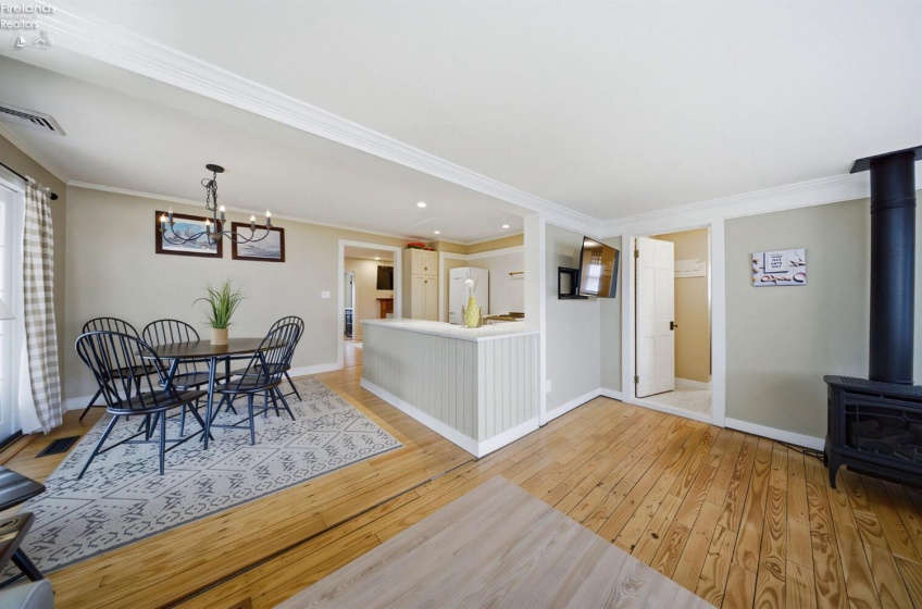 113 Iroquois Trail, Sandusky, 44870, 3 Bedrooms Bedrooms, ,2 BathroomsBathrooms,Residential,For Sale,Iroquois,20260573