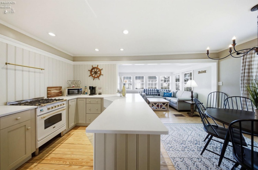 113 Iroquois Trail, Sandusky, 44870, 3 Bedrooms Bedrooms, ,2 BathroomsBathrooms,Residential,For Sale,Iroquois,20260573