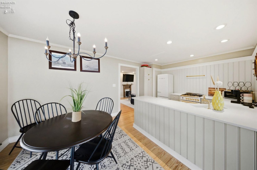 113 Iroquois Trail, Sandusky, 44870, 3 Bedrooms Bedrooms, ,2 BathroomsBathrooms,Residential,For Sale,Iroquois,20260573