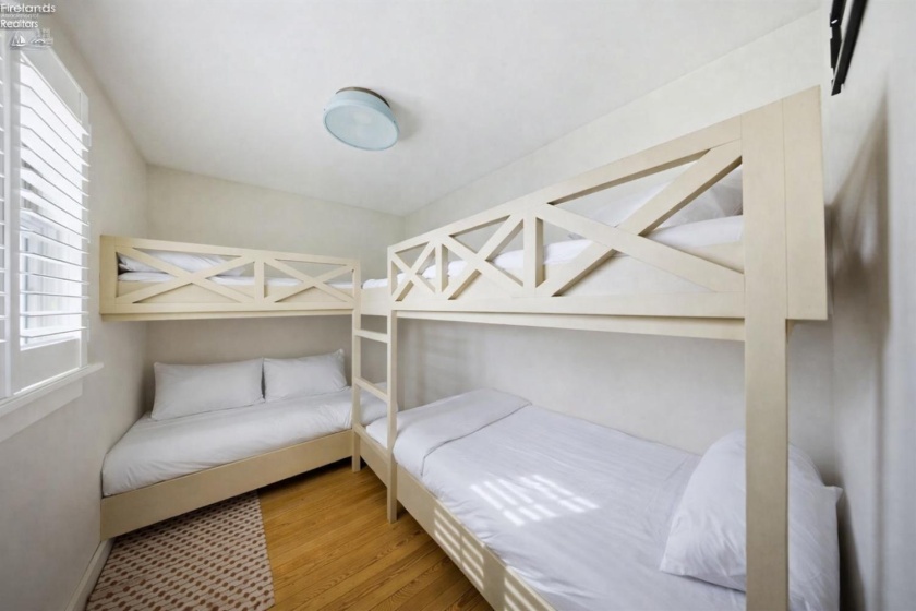 113 Iroquois Trail, Sandusky, 44870, 3 Bedrooms Bedrooms, ,2 BathroomsBathrooms,Residential,For Sale,Iroquois,20260573