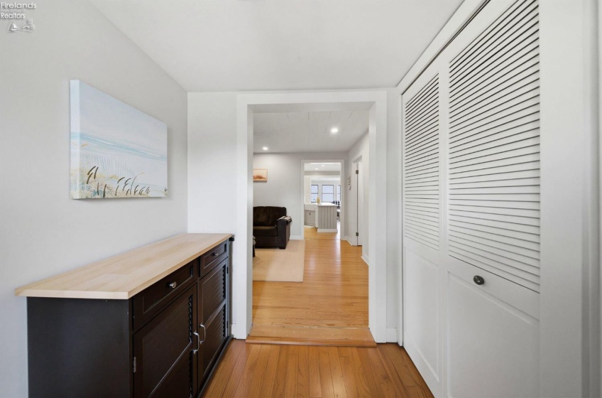 113 Iroquois Trail, Sandusky, 44870, 3 Bedrooms Bedrooms, ,2 BathroomsBathrooms,Residential,For Sale,Iroquois,20260573