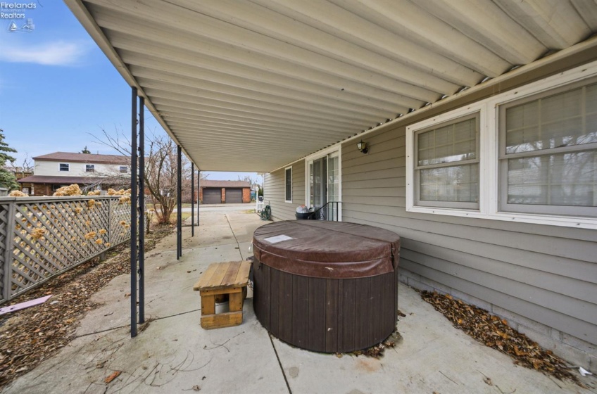 113 Iroquois Trail, Sandusky, 44870, 3 Bedrooms Bedrooms, ,2 BathroomsBathrooms,Residential,For Sale,Iroquois,20260573