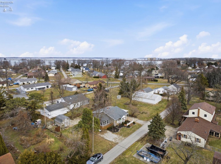 113 Iroquois Trail, Sandusky, 44870, 3 Bedrooms Bedrooms, ,2 BathroomsBathrooms,Residential,For Sale,Iroquois,20260573