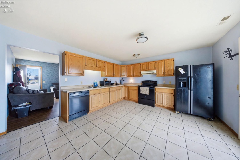 891 Woodland Avenue, Clyde, 43410, 3 Bedrooms Bedrooms, ,2 BathroomsBathrooms,Residential,For Sale,Woodland,20260633