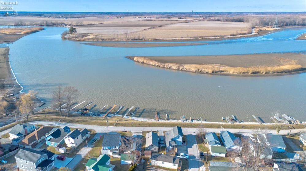 2937 County Road 206, Fremont, 43420, 2 Bedrooms Bedrooms, ,1 BathroomBathrooms,Residential,For Sale,County Road 206,20260601