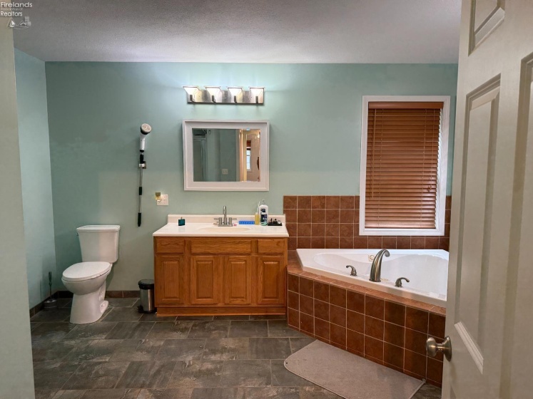 1485 Autumnwoods Drive, Fremont, 43420, 4 Bedrooms Bedrooms, ,3 BathroomsBathrooms,Residential,For Sale,Autumnwoods,20260649