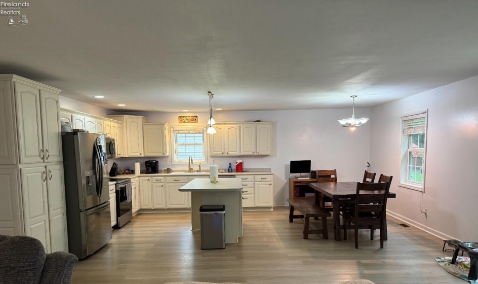 1485 Autumnwoods Drive, Fremont, 43420, 4 Bedrooms Bedrooms, ,3 BathroomsBathrooms,Residential,For Sale,Autumnwoods,20260649