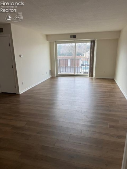 1315 Lake Wilmer Drive, Sandusky, 44870, 1 Bedroom Bedrooms, ,1 BathroomBathrooms,Residential For Lease,For Lease,Lake Wilmer,20260398