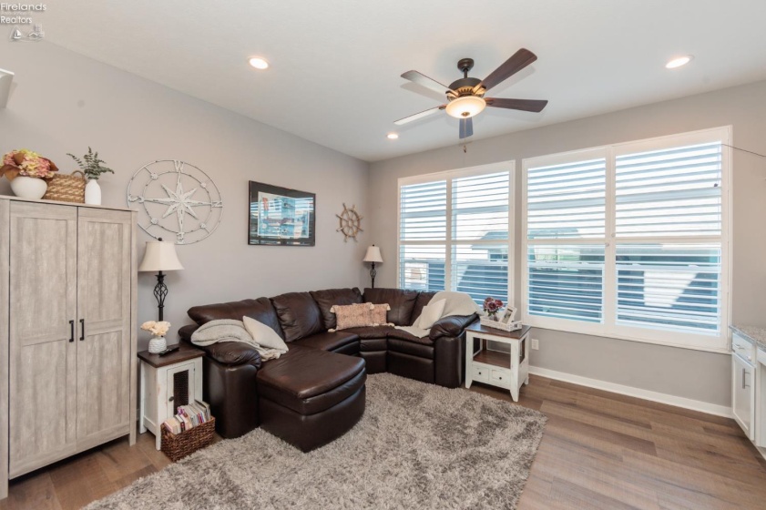 415 Water Street, Sandusky, 44870, 2 Bedrooms Bedrooms, ,3 BathroomsBathrooms,Residential,For Sale,Water,20260635