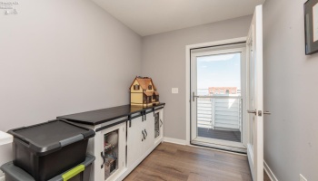 415 Water Street, Sandusky, 44870, 2 Bedrooms Bedrooms, ,3 BathroomsBathrooms,Residential,For Sale,Water,20260635 415 Water Street, Sandusky, 44870, 2 Bedrooms Bedrooms, ,3 BathroomsBathrooms,Residential,For Sale,Water,20260635