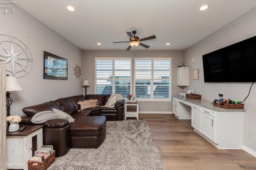 415 Water Street, Sandusky, 44870, 2 Bedrooms Bedrooms, ,3 BathroomsBathrooms,Residential,For Sale,Water,20260635