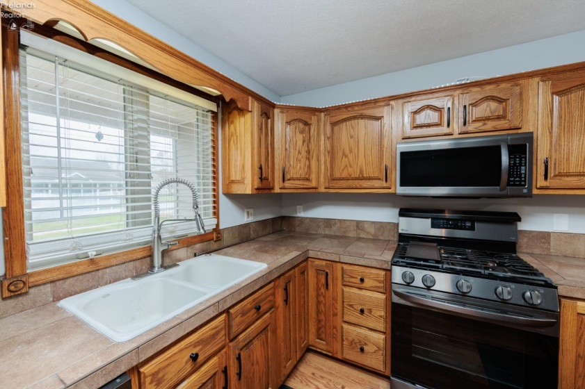 16 Senior Drive, Greenwich, 44837, 3 Bedrooms Bedrooms, ,2 BathroomsBathrooms,Residential,For Sale,Senior,20260654