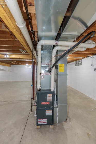 16 Senior Drive, Greenwich, 44837, 3 Bedrooms Bedrooms, ,2 BathroomsBathrooms,Residential,For Sale,Senior,20260654