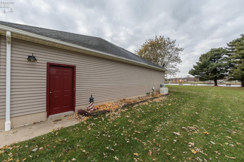 16 Senior Drive, Greenwich, 44837, 3 Bedrooms Bedrooms, ,2 BathroomsBathrooms,Residential,For Sale,Senior,20260654