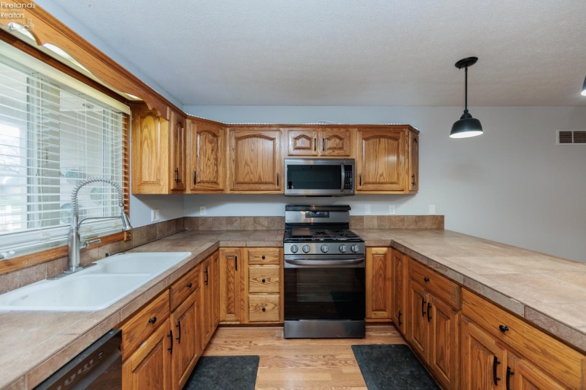 16 Senior Drive, Greenwich, 44837, 3 Bedrooms Bedrooms, ,2 BathroomsBathrooms,Residential,For Sale,Senior,20260654