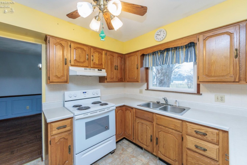 2612 Mulberry Drive, Sandusky, 44870, 4 Bedrooms Bedrooms, ,3 BathroomsBathrooms,Residential,For Sale,Mulberry,20260664