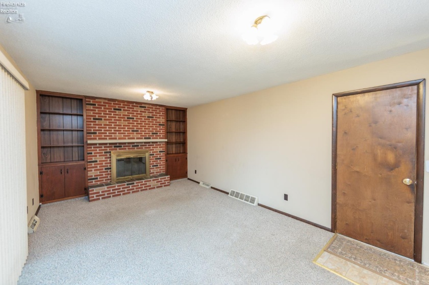 2612 Mulberry Drive, Sandusky, 44870, 4 Bedrooms Bedrooms, ,3 BathroomsBathrooms,Residential,For Sale,Mulberry,20260664