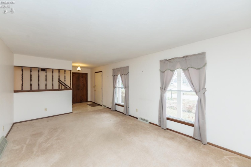 2612 Mulberry Drive, Sandusky, 44870, 4 Bedrooms Bedrooms, ,3 BathroomsBathrooms,Residential,For Sale,Mulberry,20260664