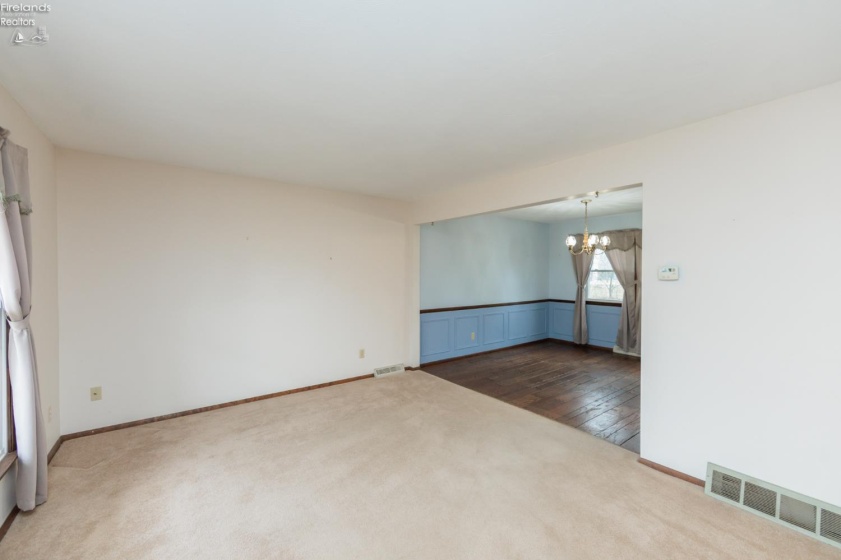 2612 Mulberry Drive, Sandusky, 44870, 4 Bedrooms Bedrooms, ,3 BathroomsBathrooms,Residential,For Sale,Mulberry,20260664