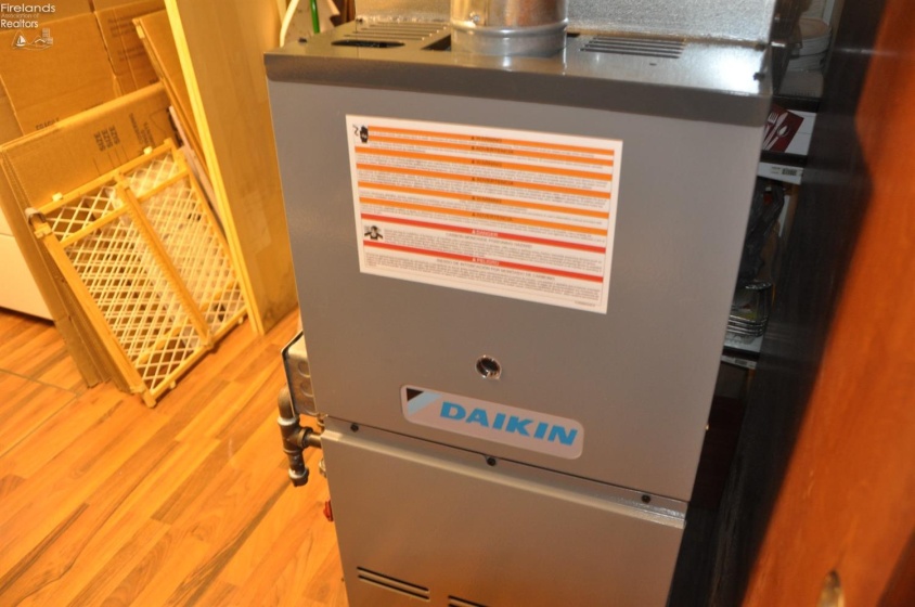 5411 Channel Drive, Port Clinton, 43452, 1 Bedroom Bedrooms, ,2 BathroomsBathrooms,Residential,For Sale,Channel,20260677