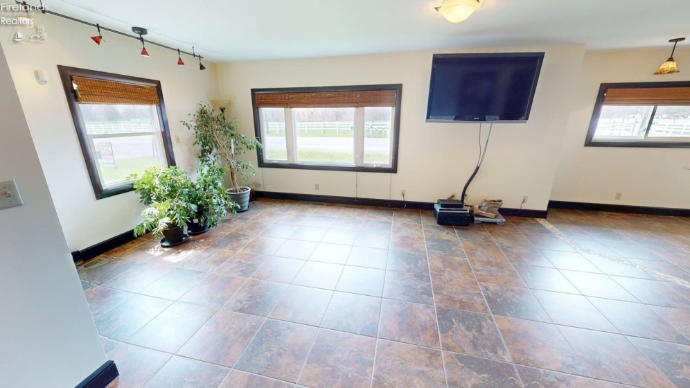 5411 Channel Drive, Port Clinton, 43452, 1 Bedroom Bedrooms, ,2 BathroomsBathrooms,Residential,For Sale,Channel,20260677