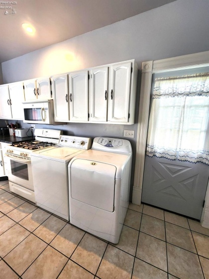 12380 Oberlin Road, Oberlin, 44074, 4 Bedrooms Bedrooms, ,1 BathroomBathrooms,Residential,For Sale,Oberlin,20251382