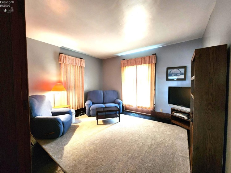 12380 Oberlin Road, Oberlin, 44074, 4 Bedrooms Bedrooms, ,1 BathroomBathrooms,Residential,For Sale,Oberlin,20251382