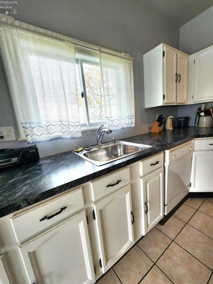 12380 Oberlin Road, Oberlin, 44074, 4 Bedrooms Bedrooms, ,1 BathroomBathrooms,Residential,For Sale,Oberlin,20251382