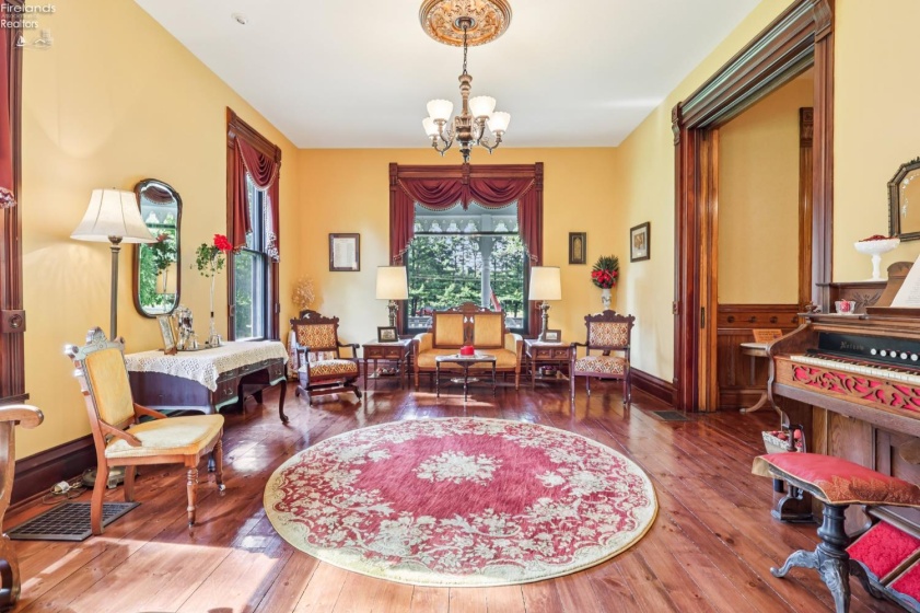 8110 Main Road, Berlin Heights, 44814, 7 Bedrooms Bedrooms, ,9 BathroomsBathrooms,Residential,For Sale,Main,20252156