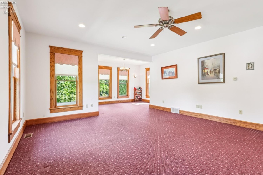 8110 Main Road, Berlin Heights, 44814, 7 Bedrooms Bedrooms, ,9 BathroomsBathrooms,Residential,For Sale,Main,20252156