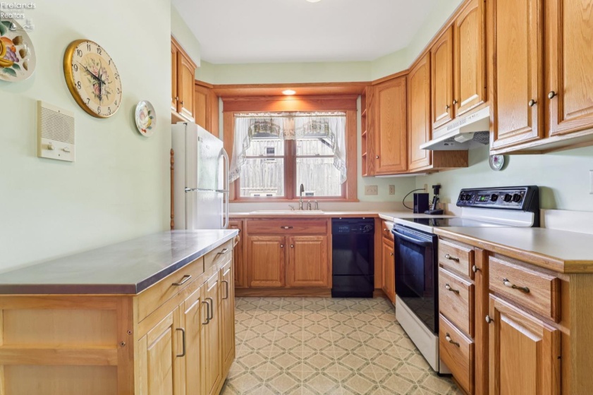 8110 Main Road, Berlin Heights, 44814, 7 Bedrooms Bedrooms, ,9 BathroomsBathrooms,Residential,For Sale,Main,20252156