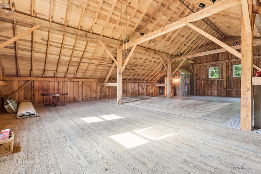 8110 Main Road, Berlin Heights, 44814, 7 Bedrooms Bedrooms, ,9 BathroomsBathrooms,Residential,For Sale,Main,20252156