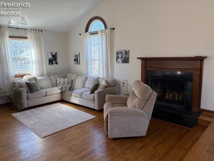 145 W. Woodmere Drive, Tiffin, 44883, 5 Bedrooms Bedrooms, ,3 BathroomsBathrooms,Residential,For Sale,W. Woodmere Drive,20260577