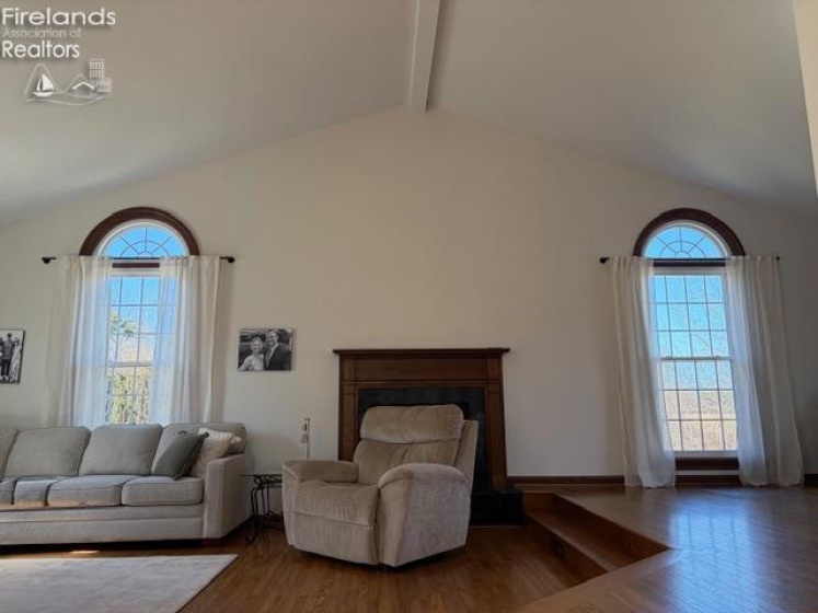 145 W. Woodmere Drive, Tiffin, 44883, 5 Bedrooms Bedrooms, ,3 BathroomsBathrooms,Residential,For Sale,W. Woodmere Drive,20260577