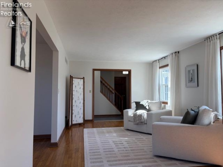 145 W. Woodmere Drive, Tiffin, 44883, 5 Bedrooms Bedrooms, ,3 BathroomsBathrooms,Residential,For Sale,W. Woodmere Drive,20260577