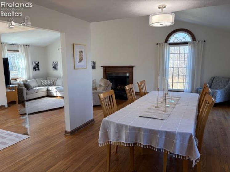 145 W. Woodmere Drive, Tiffin, 44883, 5 Bedrooms Bedrooms, ,3 BathroomsBathrooms,Residential,For Sale,W. Woodmere Drive,20260577