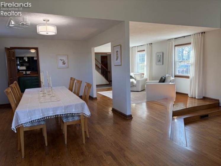 145 W. Woodmere Drive, Tiffin, 44883, 5 Bedrooms Bedrooms, ,3 BathroomsBathrooms,Residential,For Sale,W. Woodmere Drive,20260577