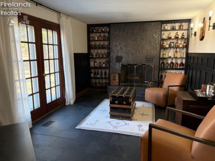 145 W. Woodmere Drive, Tiffin, 44883, 5 Bedrooms Bedrooms, ,3 BathroomsBathrooms,Residential,For Sale,W. Woodmere Drive,20260577