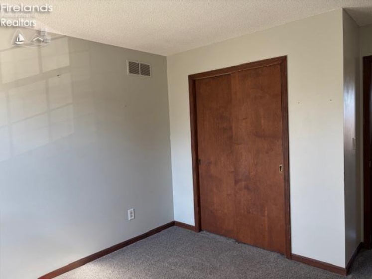 145 W. Woodmere Drive, Tiffin, 44883, 5 Bedrooms Bedrooms, ,3 BathroomsBathrooms,Residential,For Sale,W. Woodmere Drive,20260577