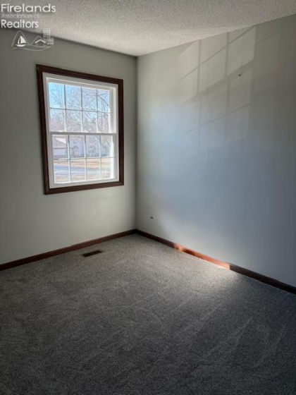 145 W. Woodmere Drive, Tiffin, 44883, 5 Bedrooms Bedrooms, ,3 BathroomsBathrooms,Residential,For Sale,W. Woodmere Drive,20260577