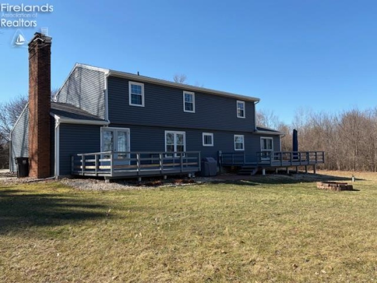 145 W. Woodmere Drive, Tiffin, 44883, 5 Bedrooms Bedrooms, ,3 BathroomsBathrooms,Residential,For Sale,W. Woodmere Drive,20260577