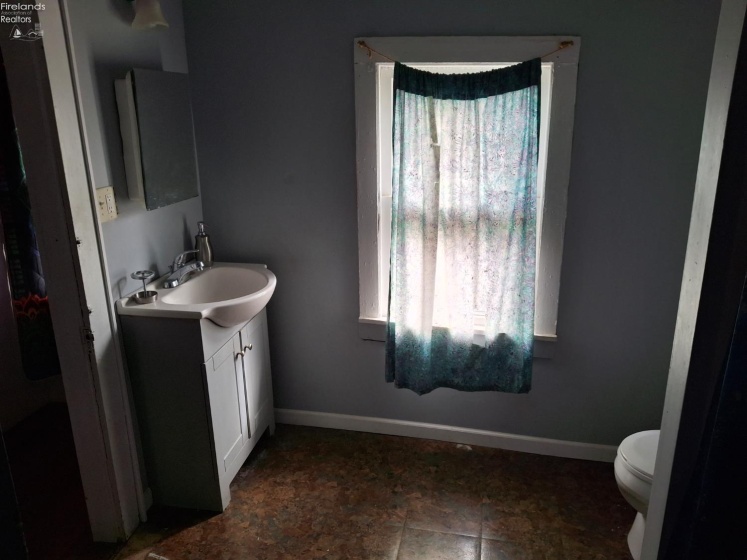 11 Oak Street, Norwalk, 44857, 3 Bedrooms Bedrooms, ,1 BathroomBathrooms,Residential,For Sale,Oak,20260523