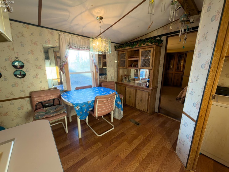 118 Driftwood Drive, Port Clinton, 43452, 2 Bedrooms Bedrooms, ,2 BathroomsBathrooms,Residential,For Sale,Driftwood,20260663