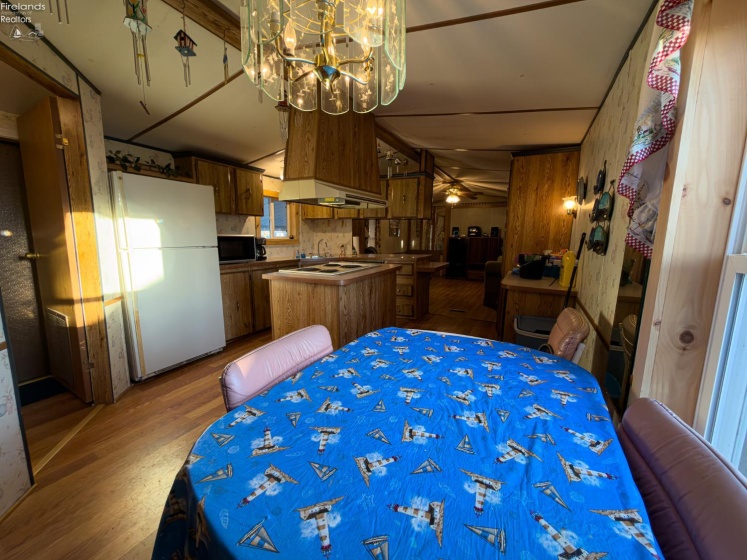 118 Driftwood Drive, Port Clinton, 43452, 2 Bedrooms Bedrooms, ,2 BathroomsBathrooms,Residential,For Sale,Driftwood,20260663