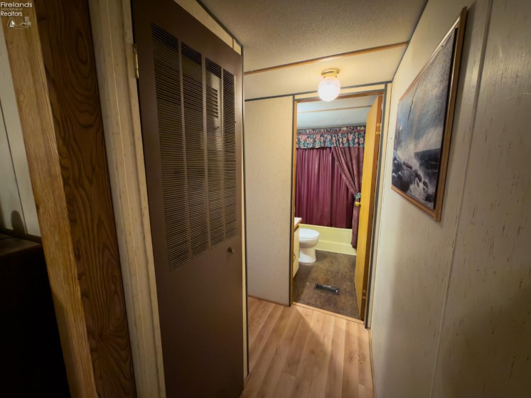 118 Driftwood Drive, Port Clinton, 43452, 2 Bedrooms Bedrooms, ,2 BathroomsBathrooms,Residential,For Sale,Driftwood,20260663